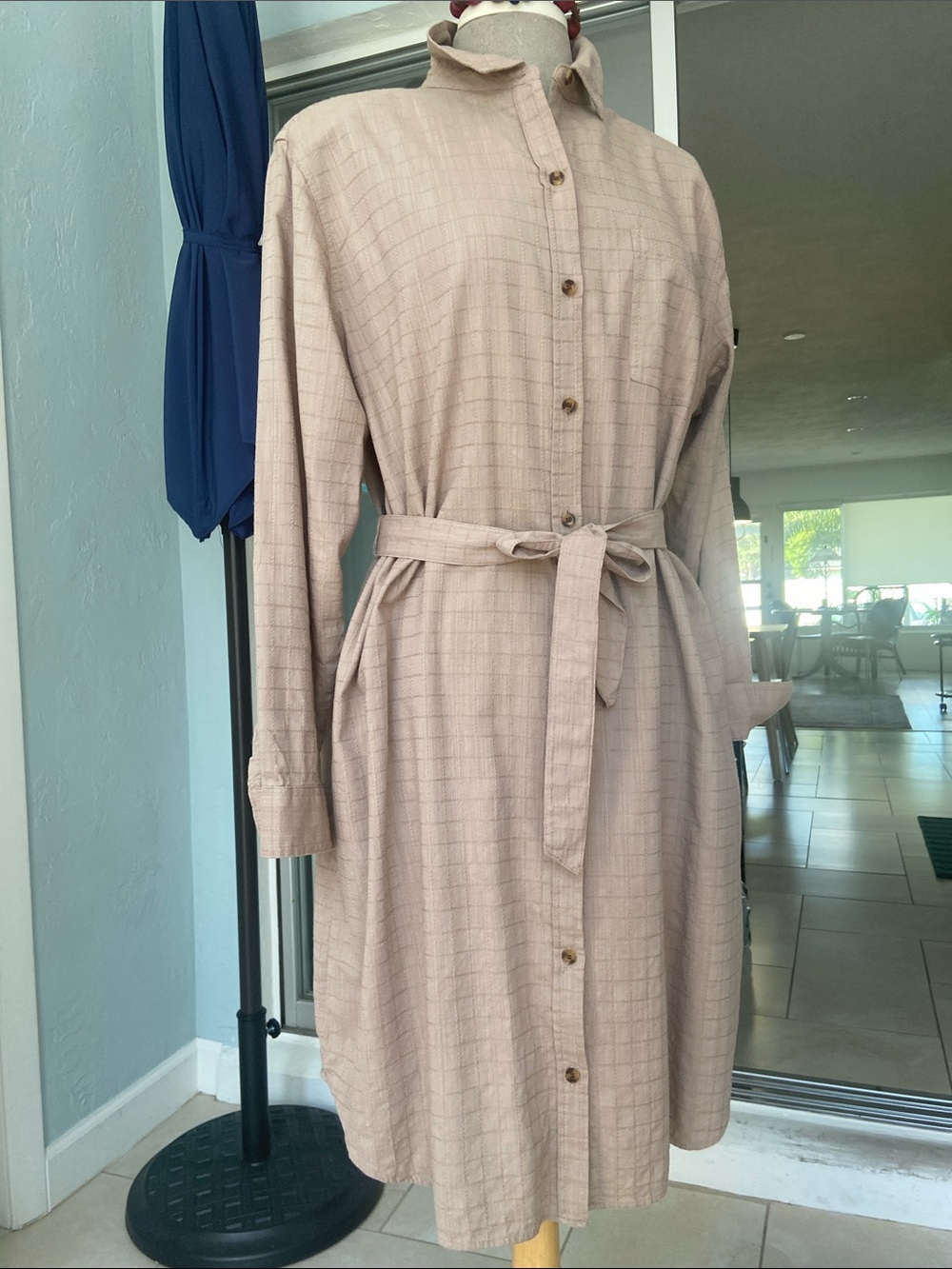 Women’s Cotton  Button-Front Shirt Dress in Taupe